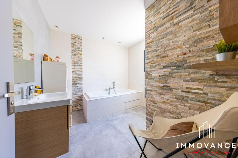 Villa - 162 m² - 5 pièces