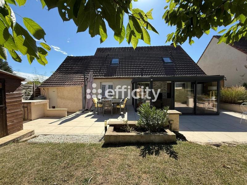 Maison - 130 m² - 7 pièces