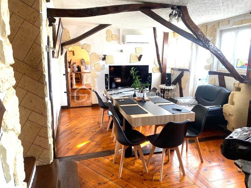 Maison traditionnelle - 113 m² - 7 pièces