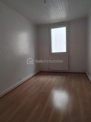 Maison traditionnelle - 130 m² - 8 pièces