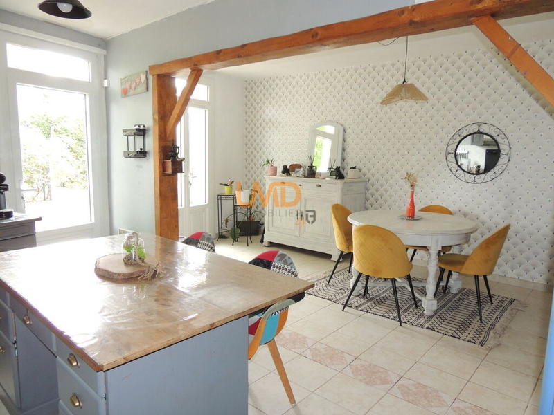 Maison - 170 m² - 6 pièces