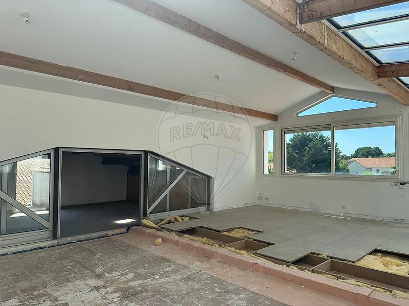 Appartement - 111 m² - 4 pièces