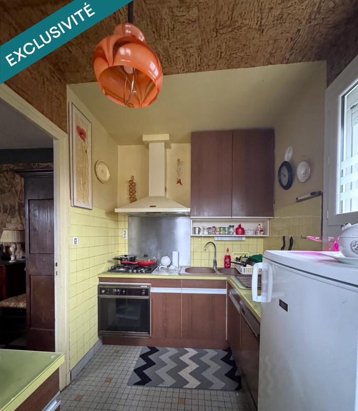 Maison - 235 m² - 9 pièces