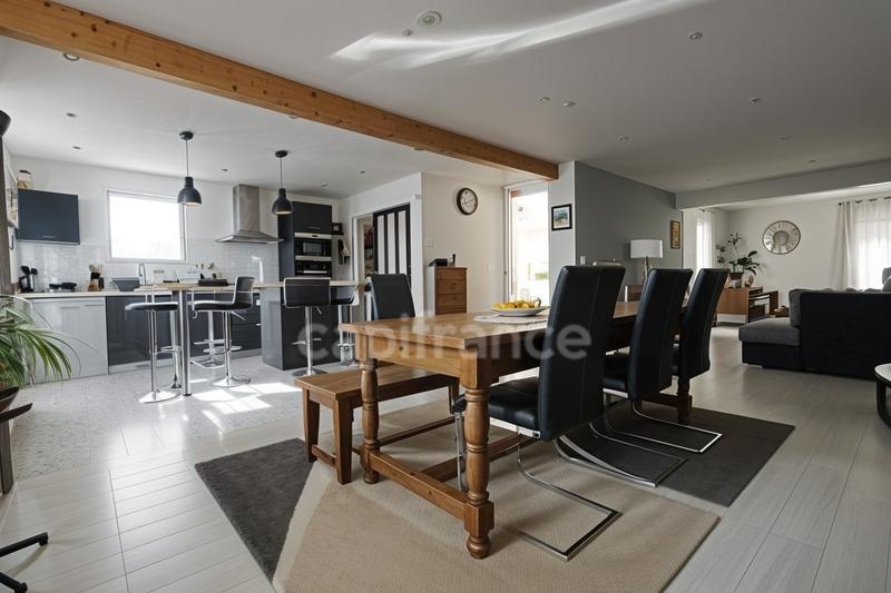 Maison - 155 m² - 6 pièces