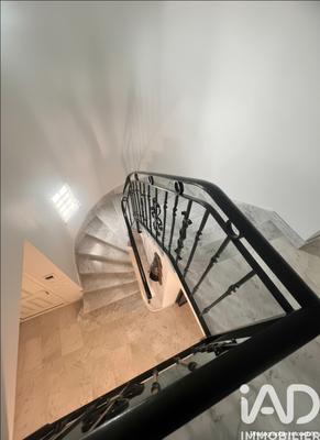 Maison - 187 m² - 7 pièces