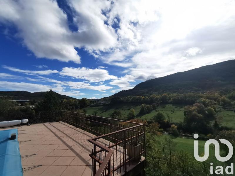 Maison - 138 m² - 5 pièces