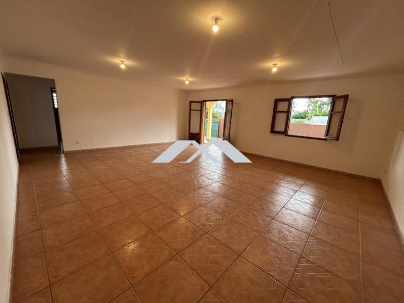 Maison traditionnelle - 142 m² - 5 pièces