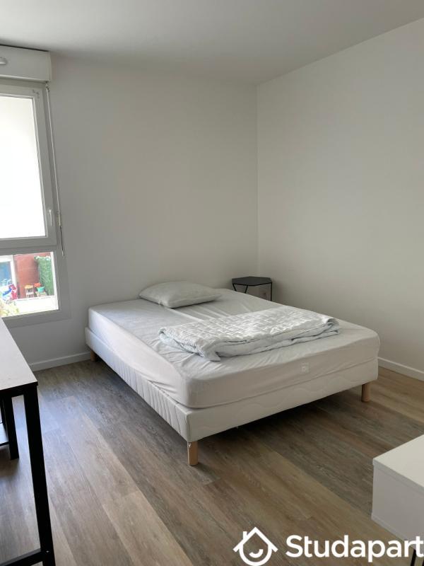Chambre - 11 m² - 1 pièce