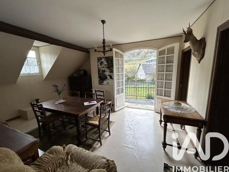 Maison - 183 m² - 9 pièces