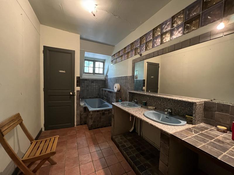 Maison - 182 m² - 7 pièces