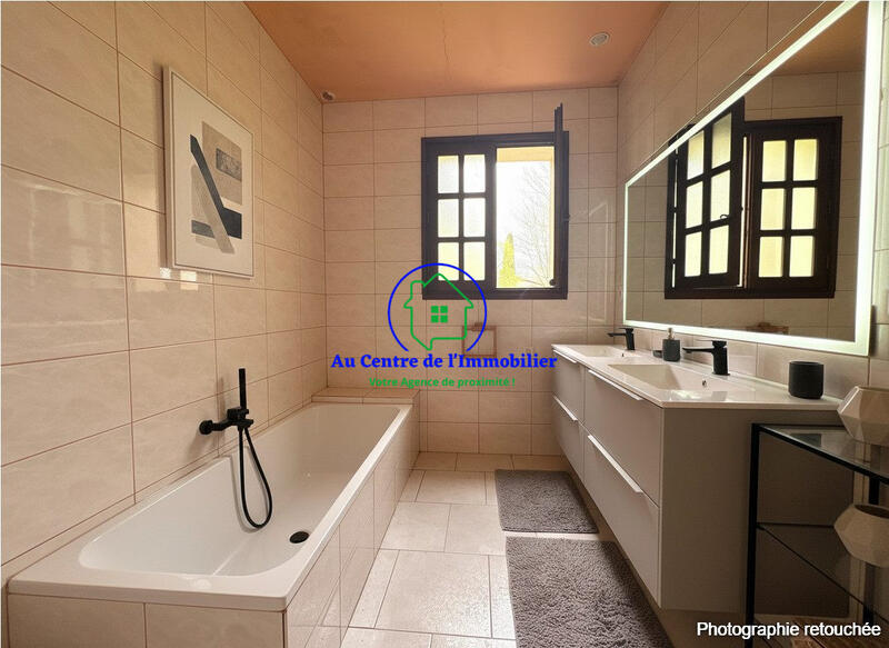 Maison traditionnelle - 130 m² - 4 pièces