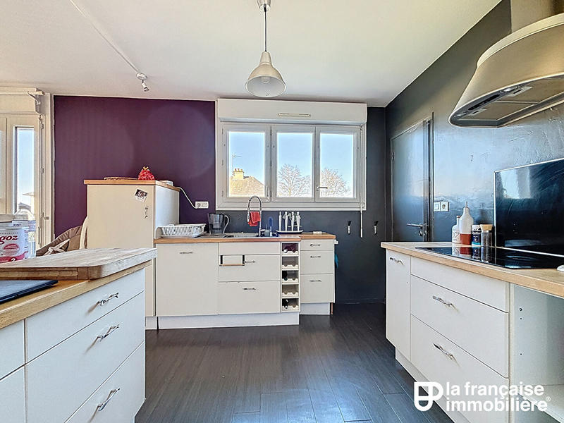 Maison - 92 m² - 6 pièces