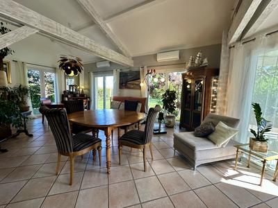 Villa - 172 m² - 5 pièces