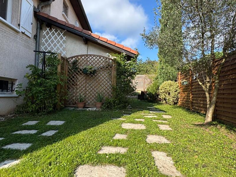 Maison - 182 m² - 8 pièces