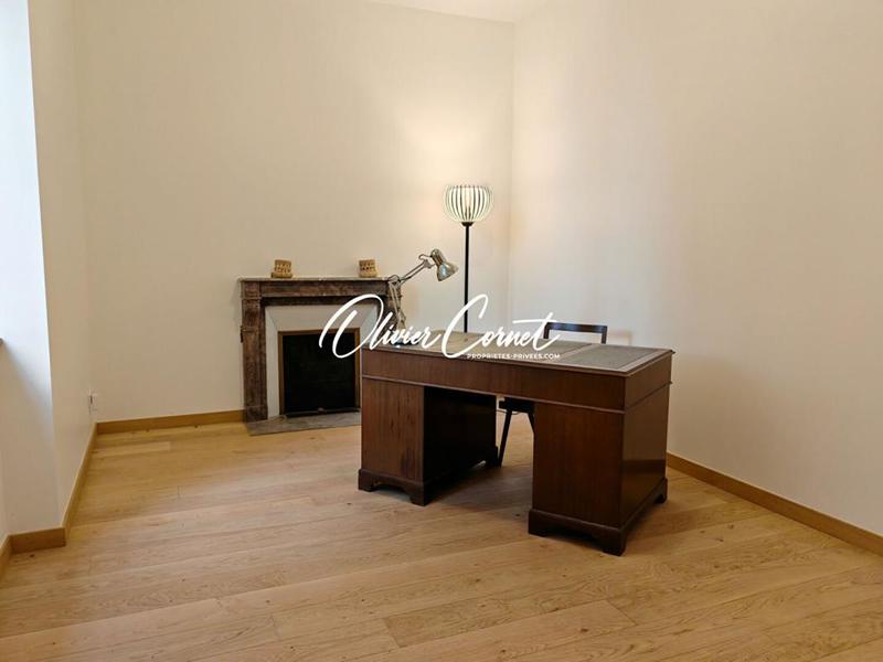 Propriété - 286 m² - 9 pièces