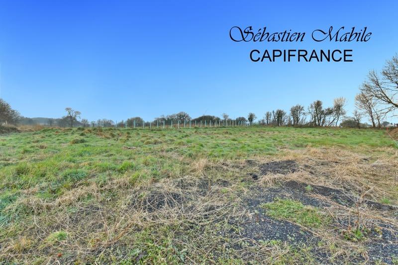 Terrain constructible - 838 m²