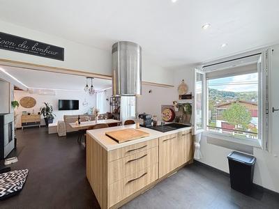 Maison - 121 m² - 4 pièces