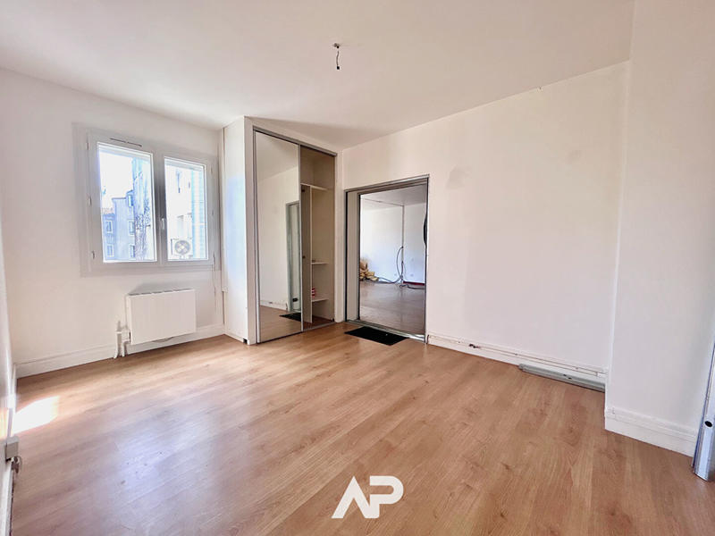 Appartement - 91 m² - 4 pièces