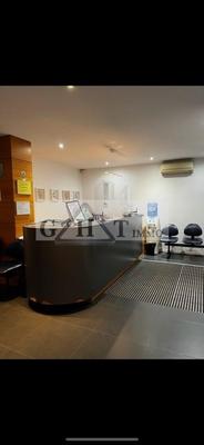 Local commercial - 330 m²