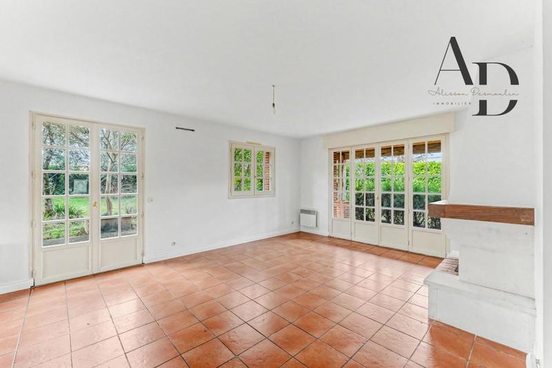 Maison - 161 m² - 6 pièces