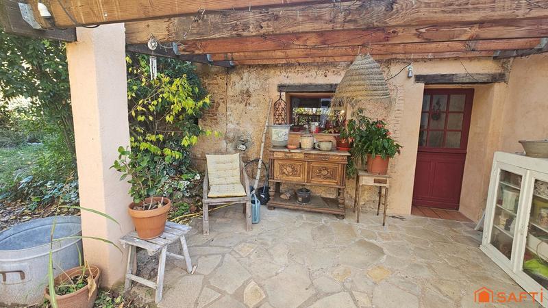 Maison - 284 m² - 9 pièces