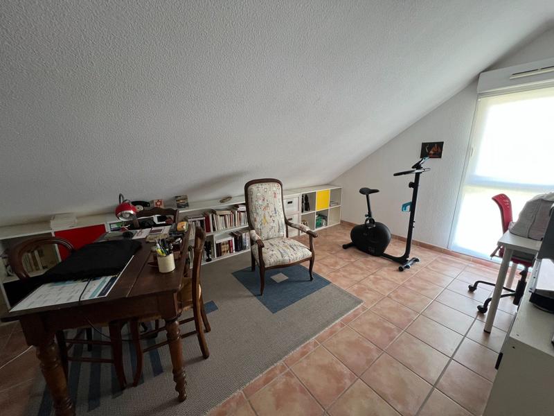 Appartement - 99 m² - 4 pièces