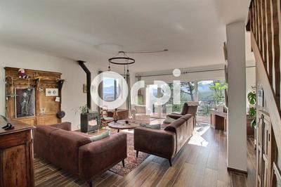 Maison - 162 m² - 6 pièces