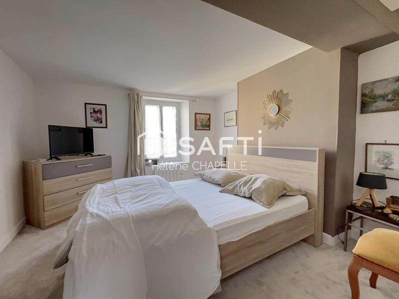 Maison - 185 m² - 10 pièces