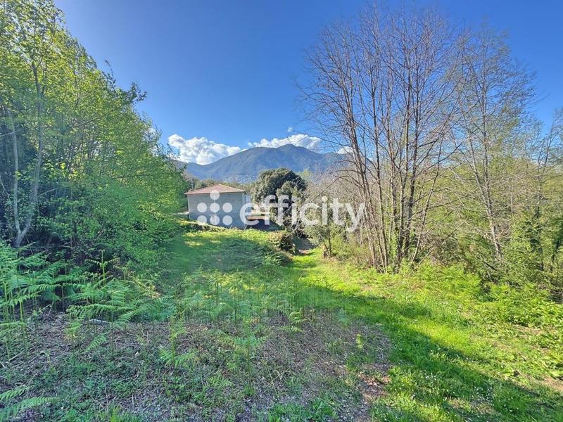 Terrain - 1 500 m²