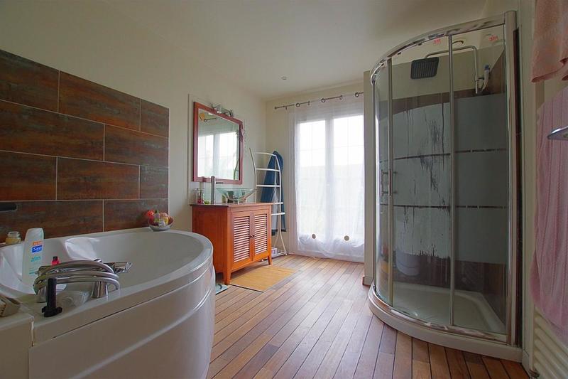 Pavillon - 131 m² - 5 pièces