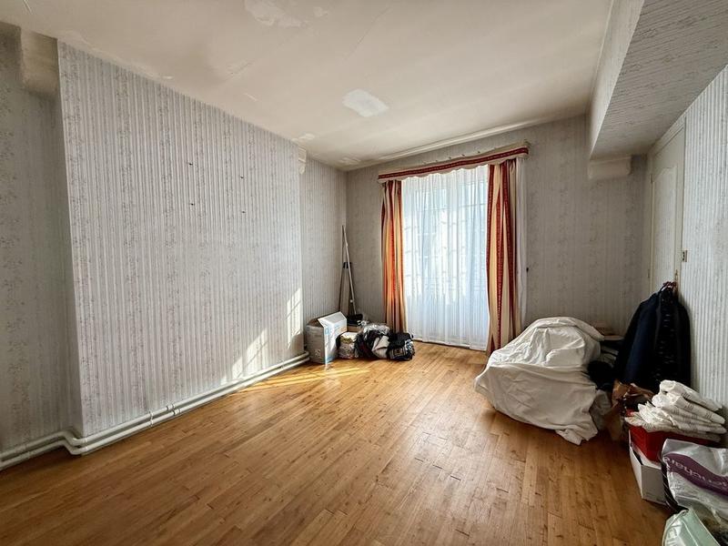 Maison - 150 m² - 7 pièces