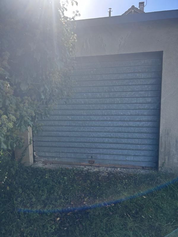 Parking / Garage - 15 m²