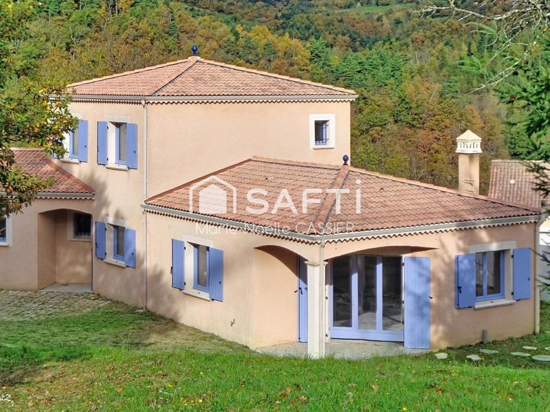 Maison - 147 m² - 6 pièces