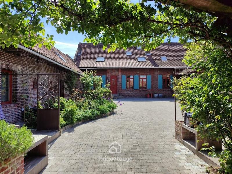 Ferme - 300 m² - 5 pièces