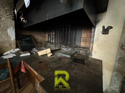 Fonds de commerce - Local commercial - 140 m²