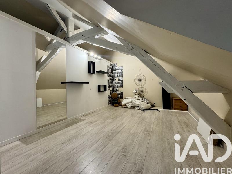 Maison - 198 m² - 7 pièces