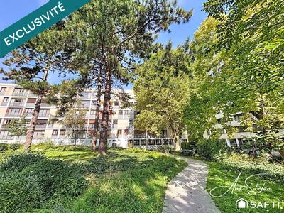 Appartement - 90 m² - 5 pièces