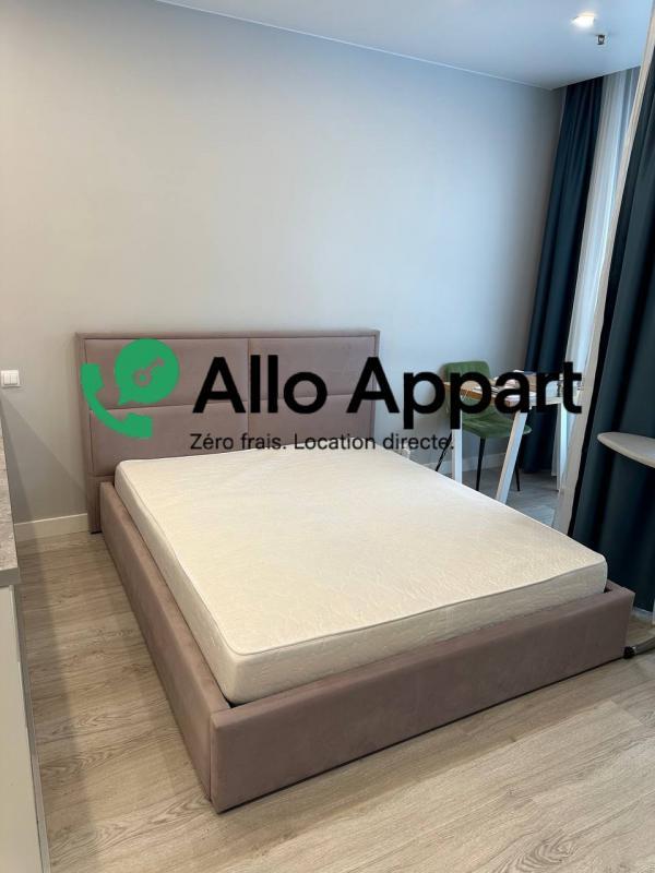 Studio - 30 m² - 1 pièce