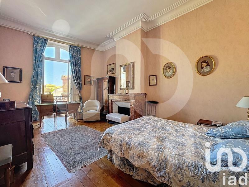 Appartement - 192 m² - 6 pièces