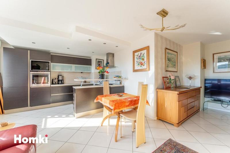 Appartement - 65 m² - 3 pièces