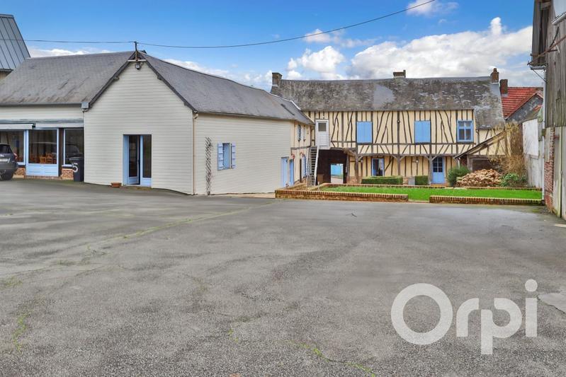 Maison - 278 m² - 10 pièces