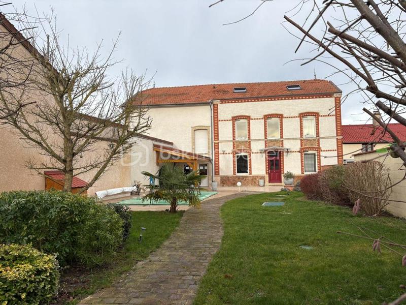 Maison de maîtres - 279 m² - 8 pièces