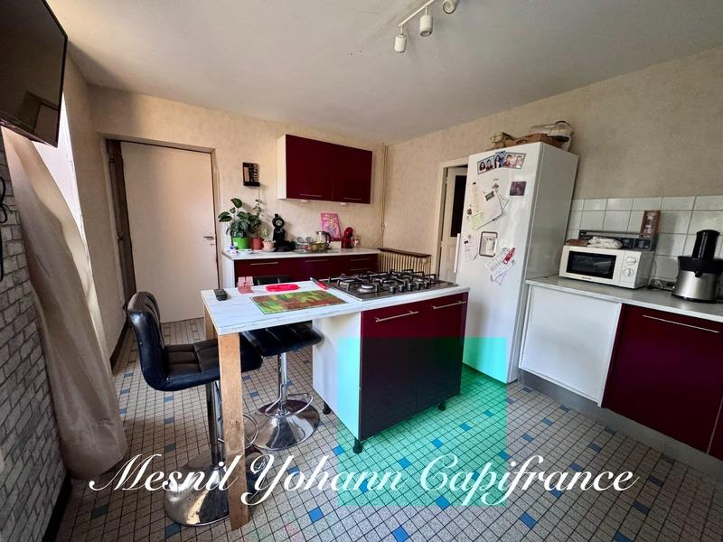 Maison - 212 m² - 7 pièces