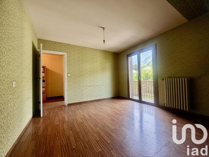 Maison - 331 m² - 9 pièces