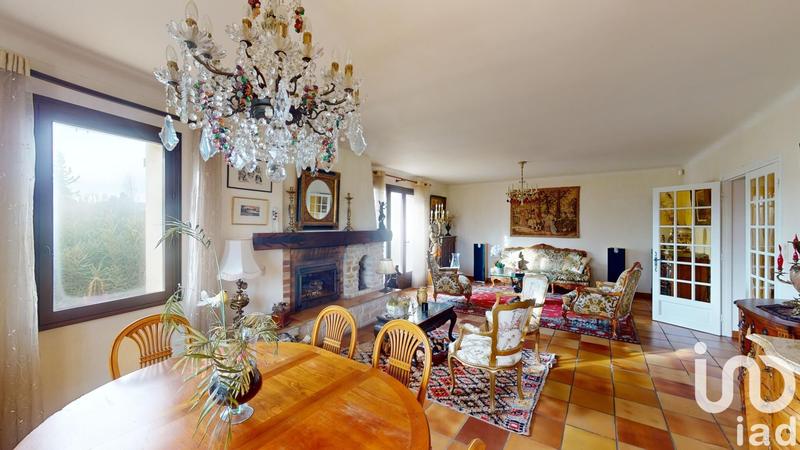 Maison - 270 m² - 9 pièces