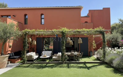 Villa - 180 m² - 7 pièces