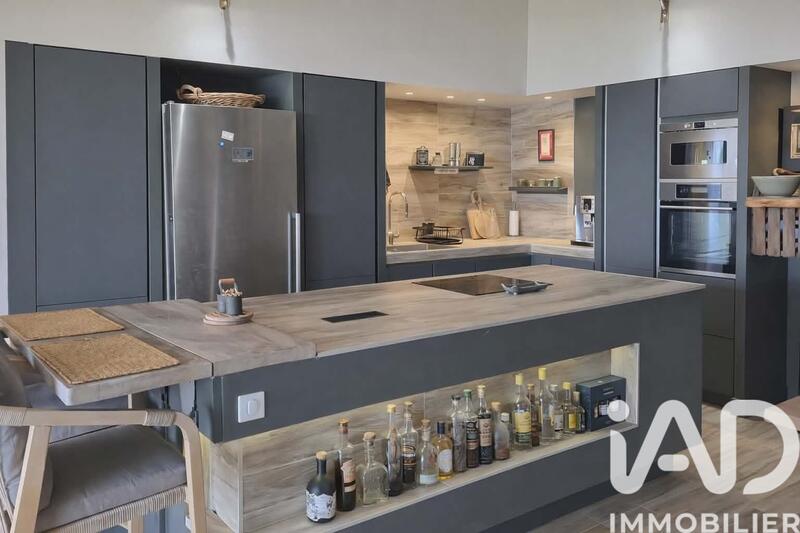 Maison - 188 m² - 7 pièces