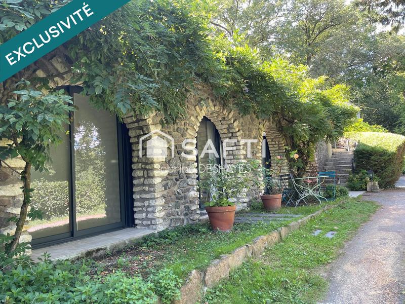 Maison - 180 m² - 8 pièces