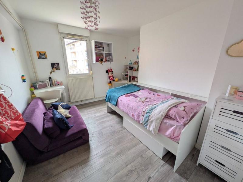 Appartement - 82 m² - 4 pièces