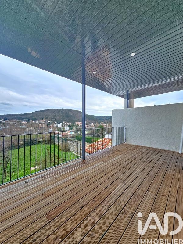 Appartement - 81 m² - 3 pièces